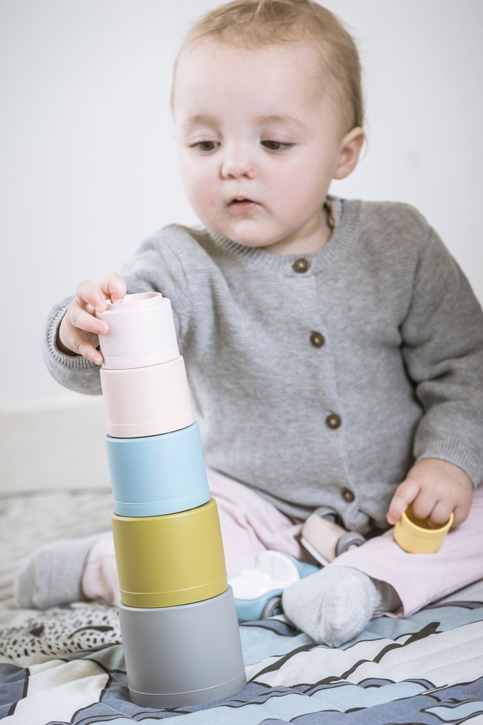 Bio stackable cups