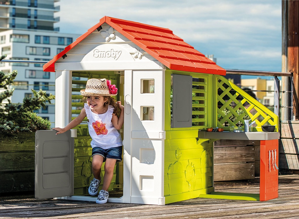 Nature Playhouse & Kitchen